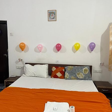 קג'ורהו Sunrise Bed & Breakfast מראה חיצוני תמונה