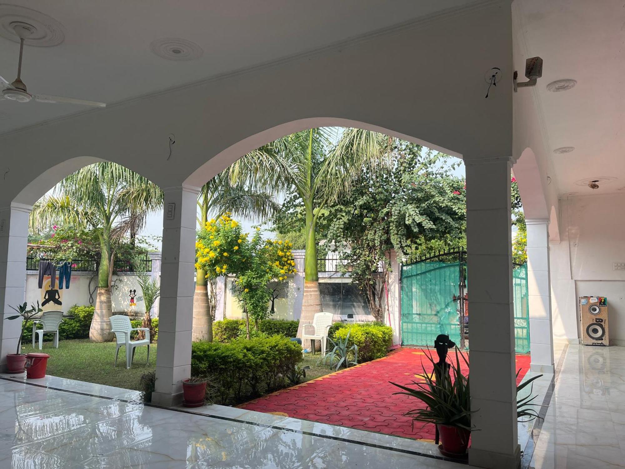 קג'ורהו Sunrise Bed & Breakfast מראה חיצוני תמונה