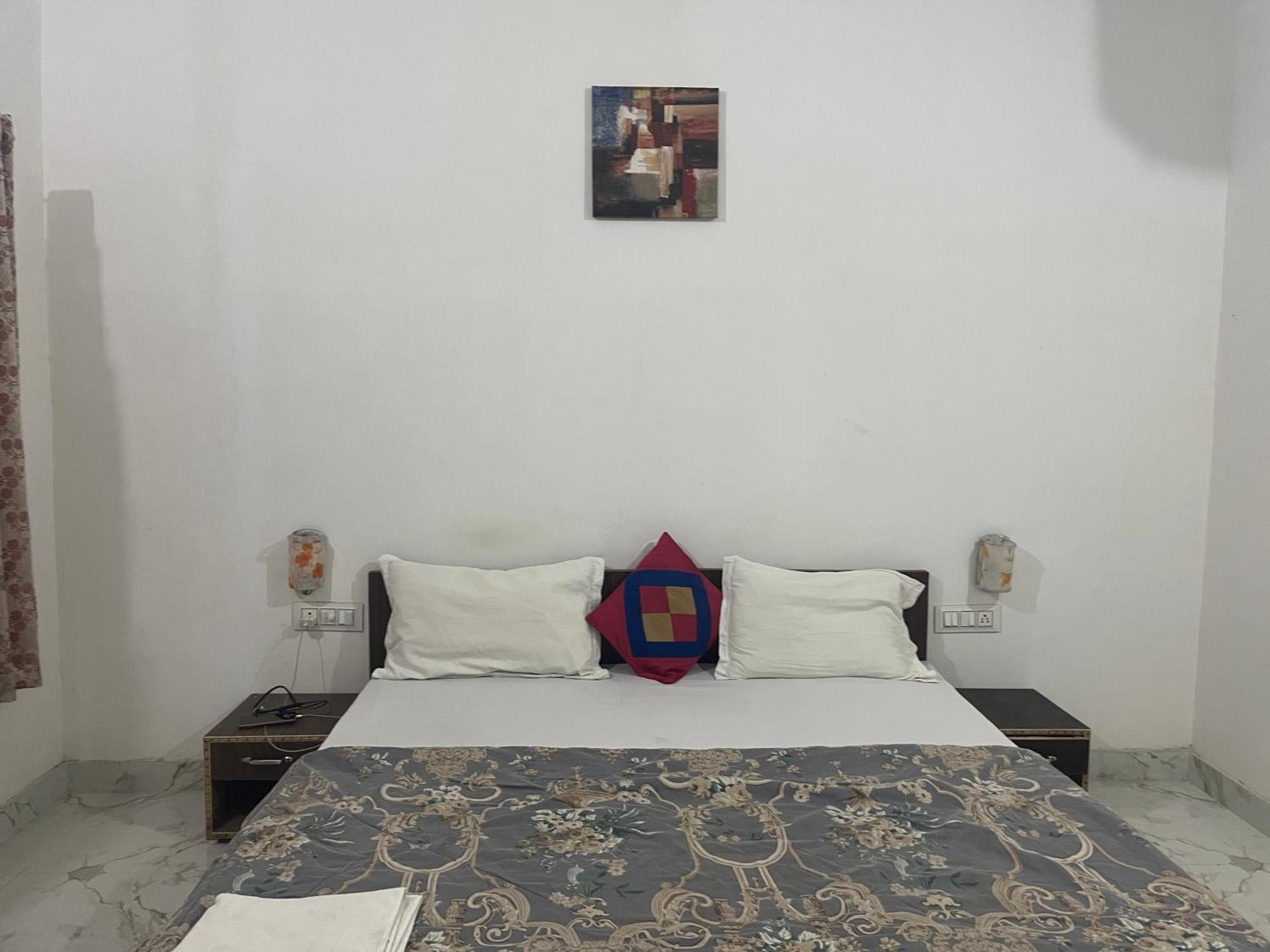 קג'ורהו Sunrise Bed & Breakfast מראה חיצוני תמונה