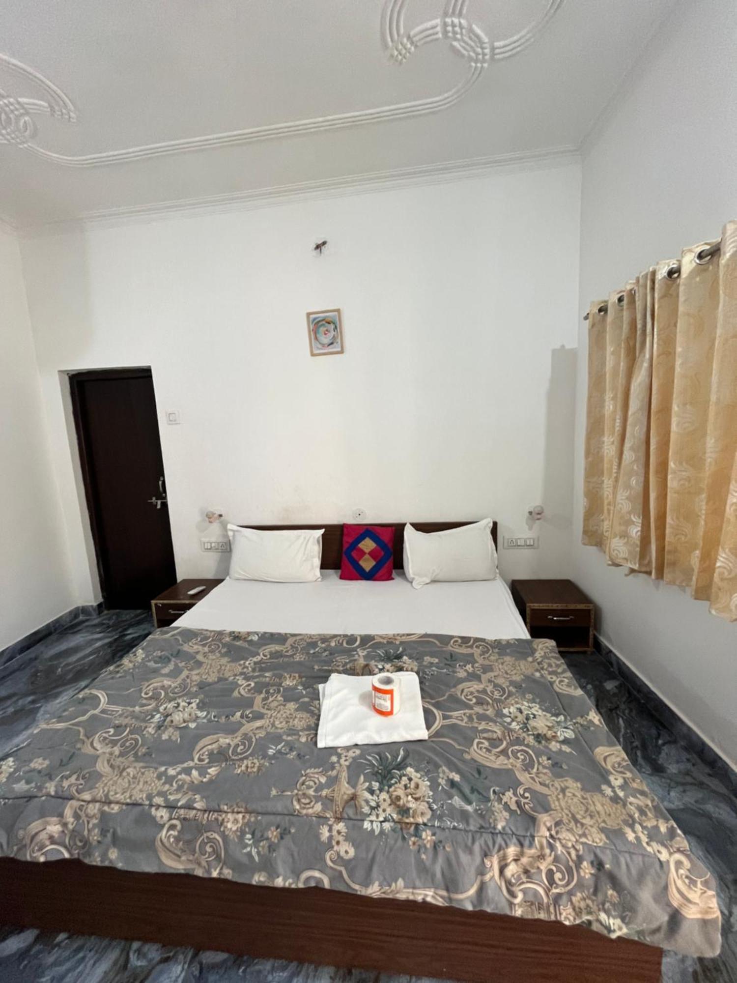 קג'ורהו Sunrise Bed & Breakfast מראה חיצוני תמונה