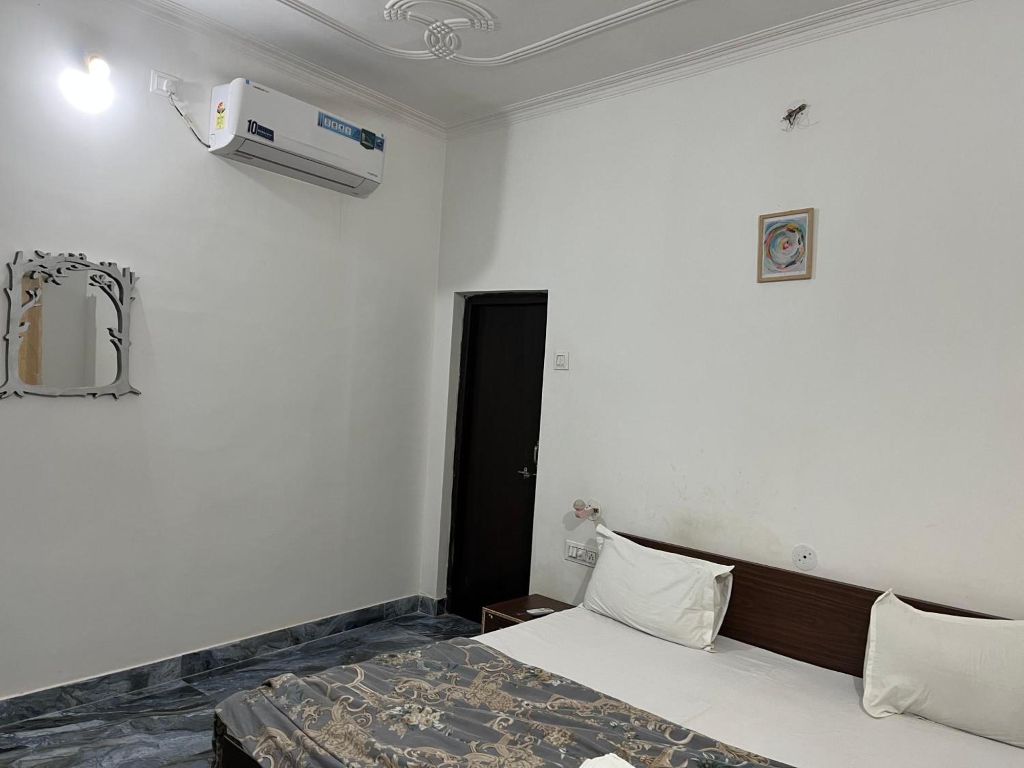 קג'ורהו Sunrise Bed & Breakfast מראה חיצוני תמונה