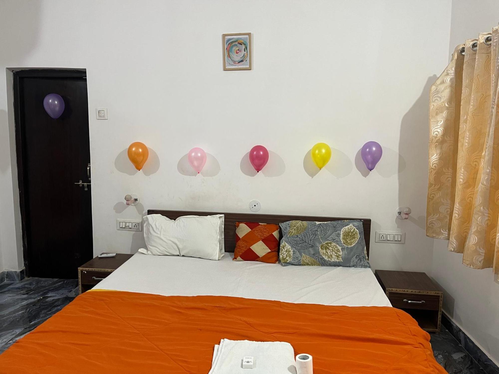 קג'ורהו Sunrise Bed & Breakfast מראה חיצוני תמונה